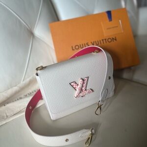 SOLD.     Authentic - Limited edition LV Summer Edition Twist MM. NWT.